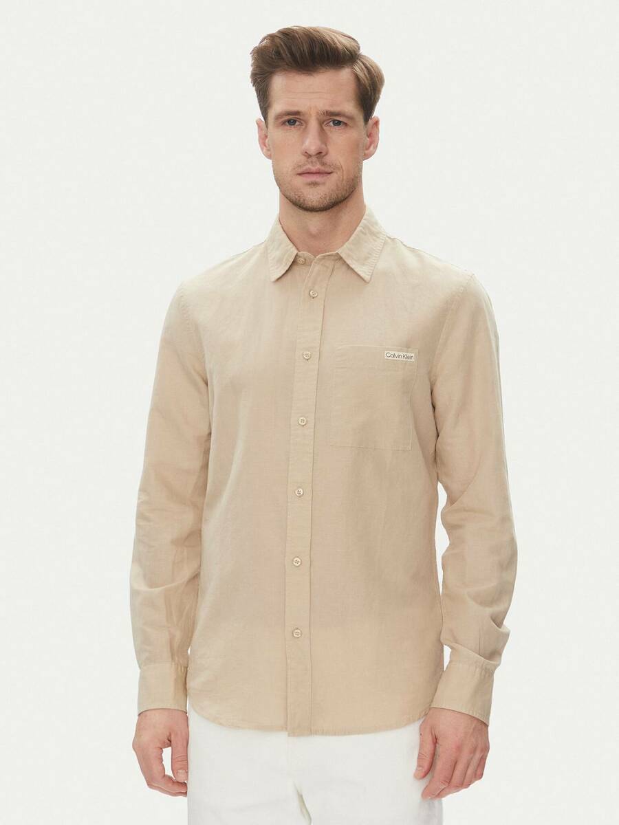 detail Calvin Klein pánská béžová košile