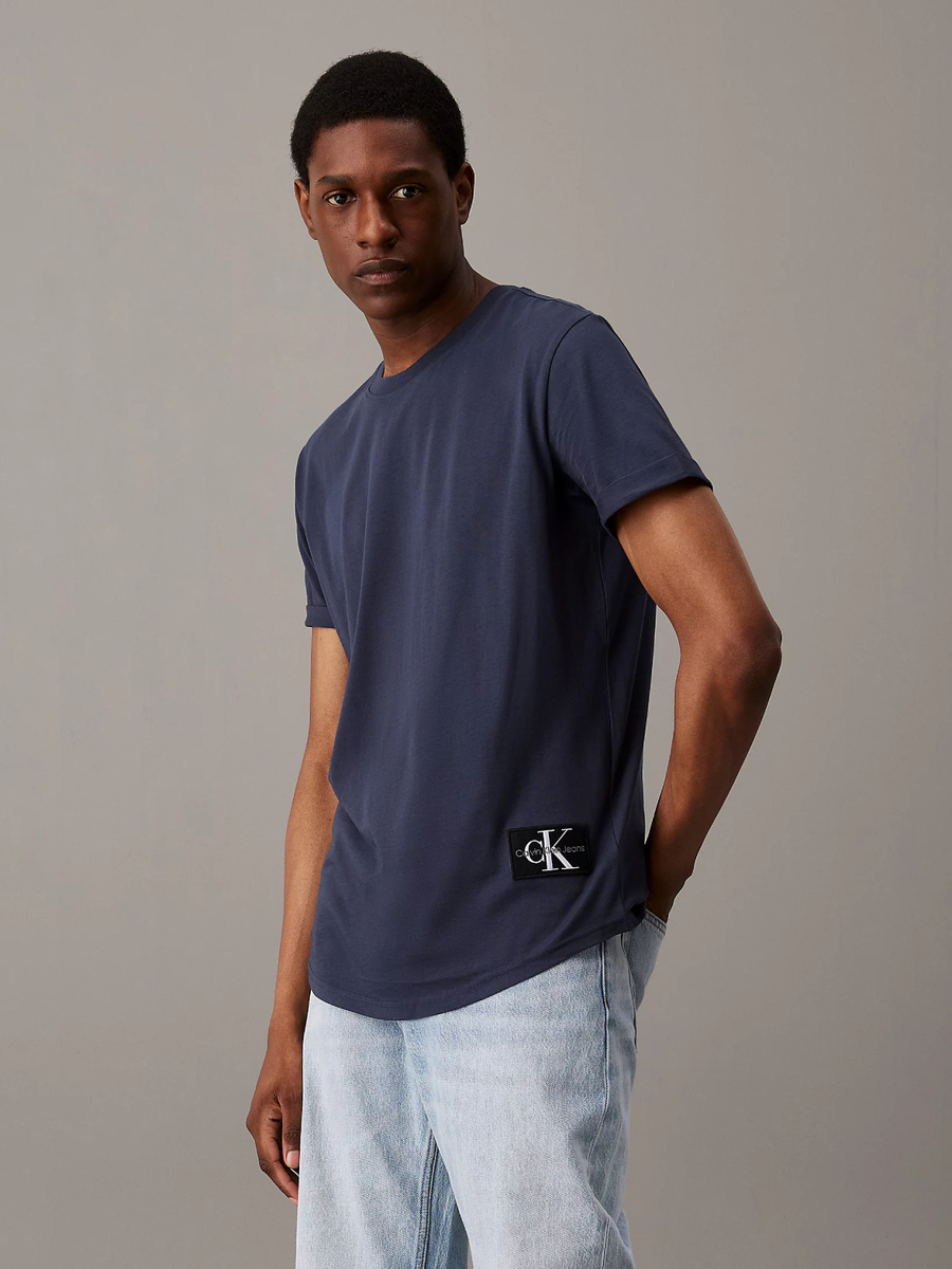 detail Calvin Klein pánské modré tričko