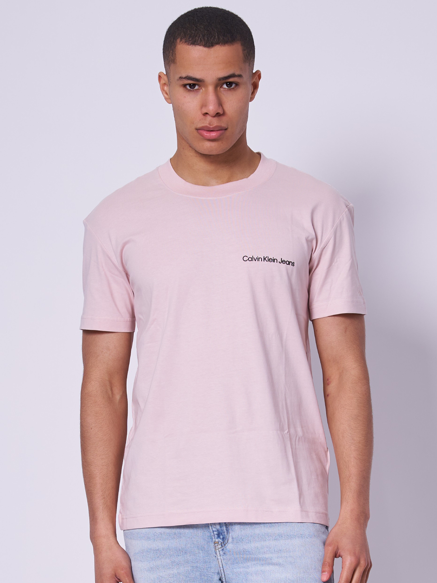 detail Calvin Klein pánské růžové tričko