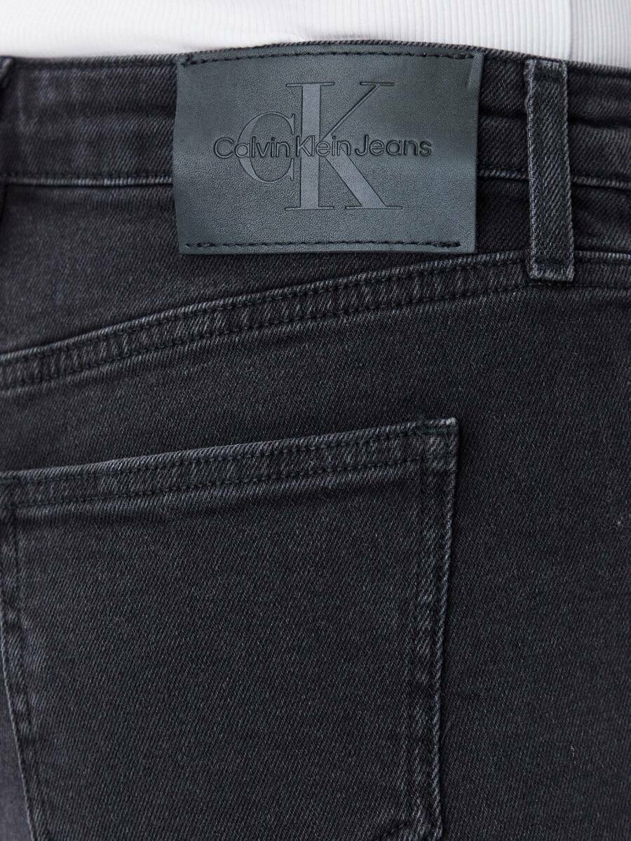 detail Calvin Klein dámské džínové šortky