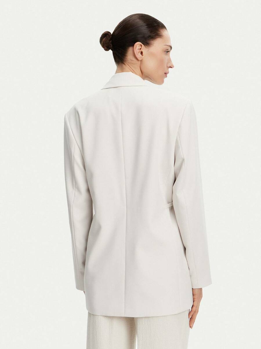 detail Calvin Klein dámské krémové sako