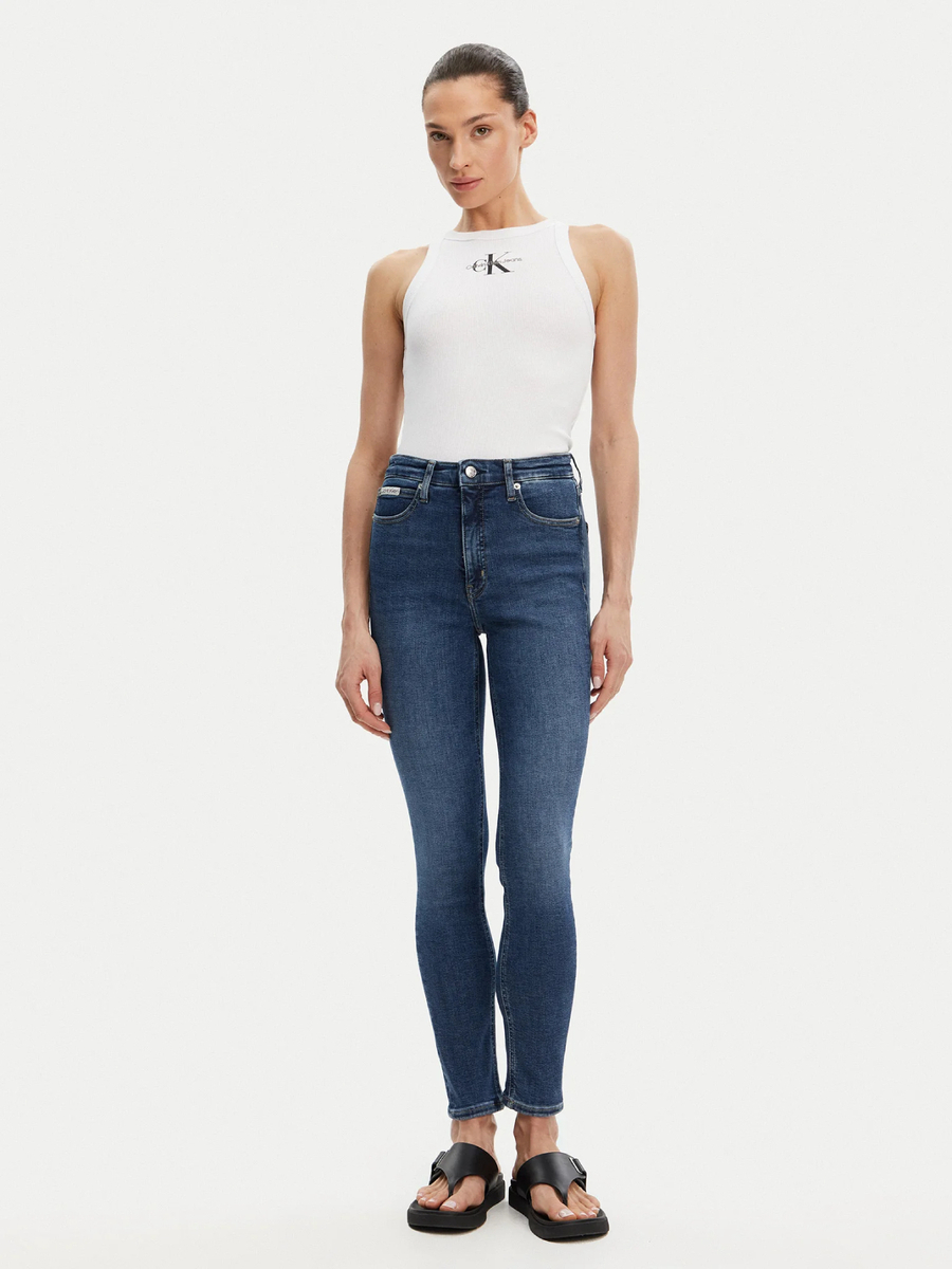 detail Calvin Klein dámské bílé tílko