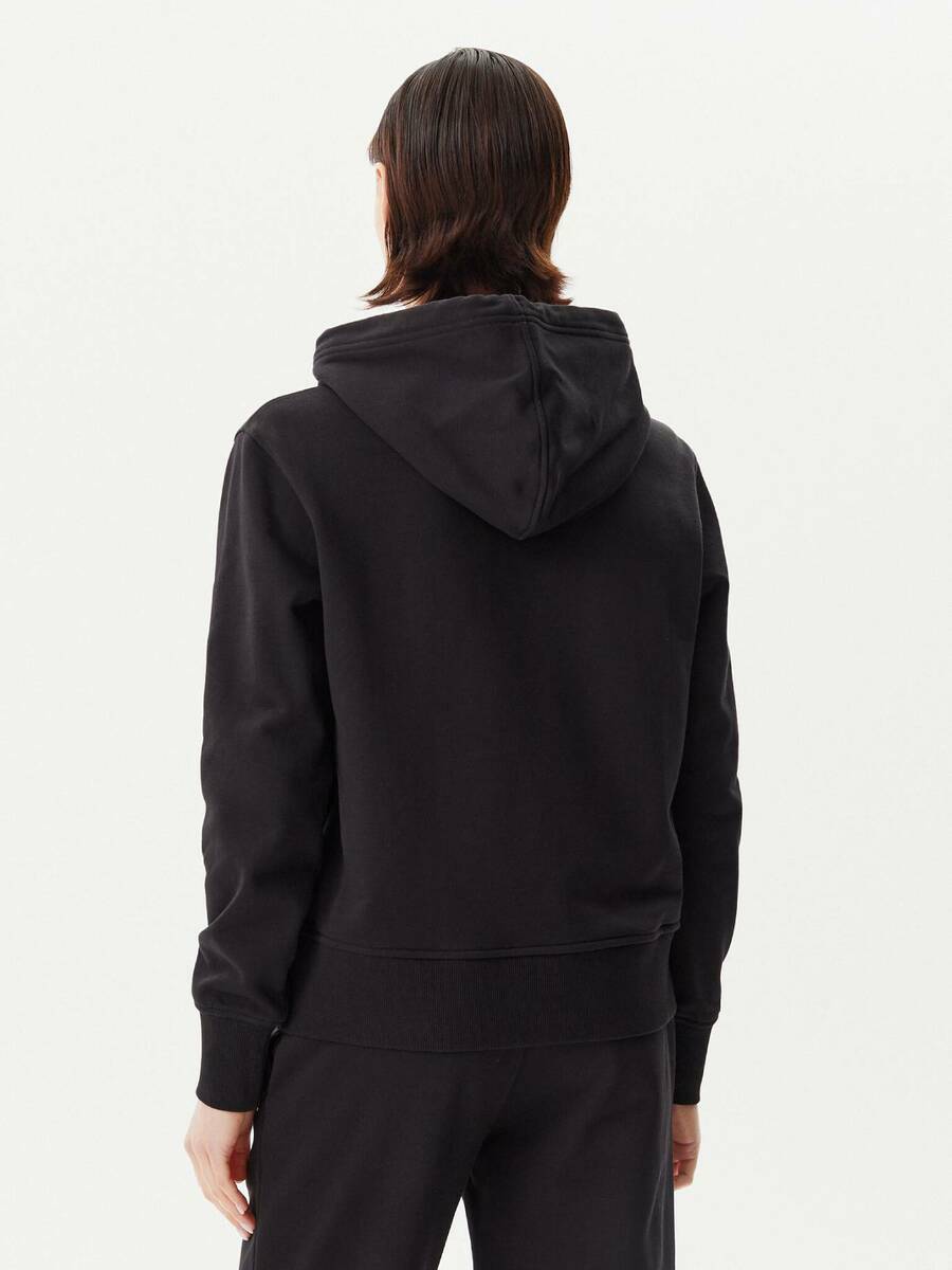 detail Calvin Klein dámská černá mikina