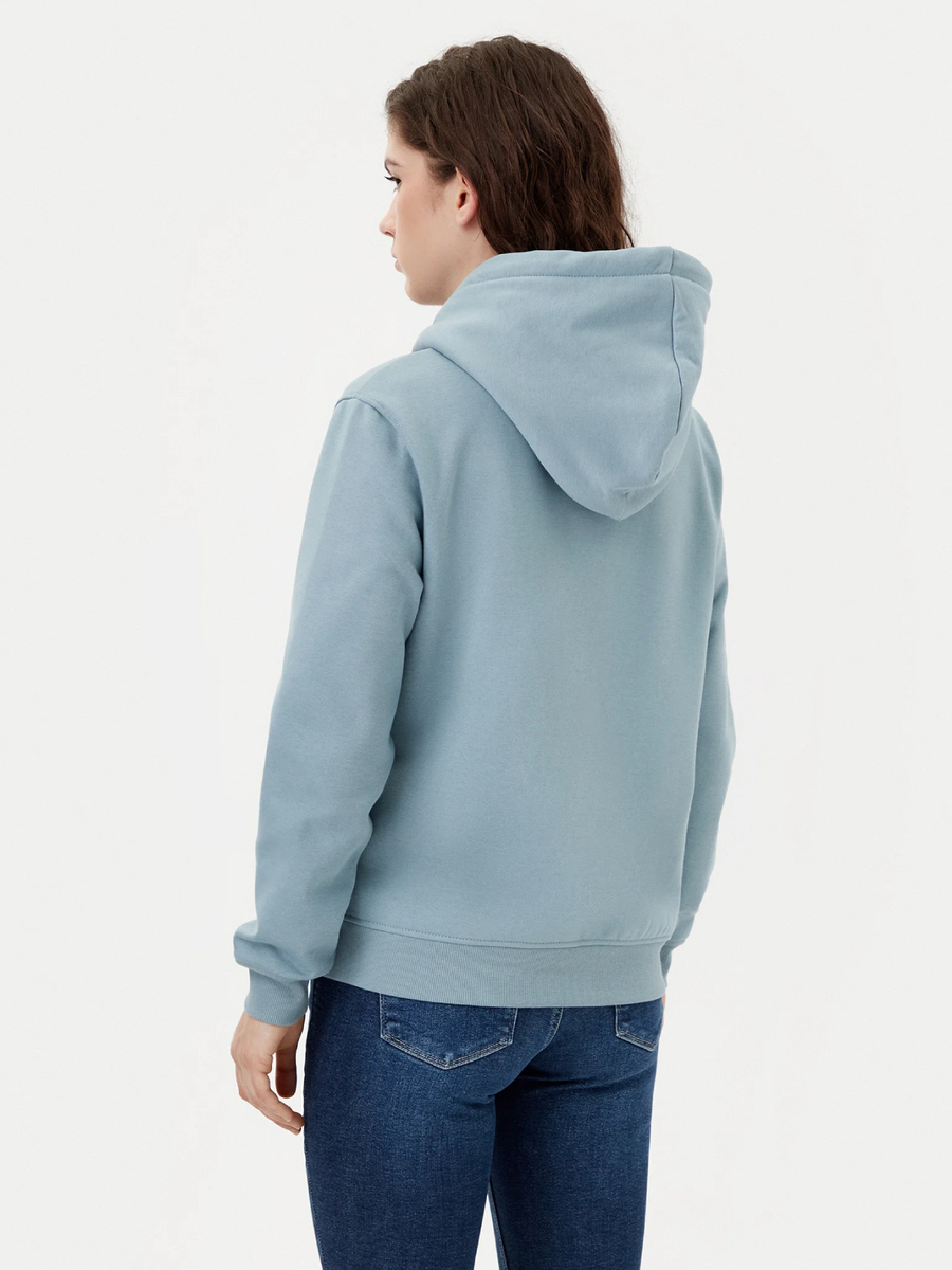 detail Calvin Klein dámská modrá mikina