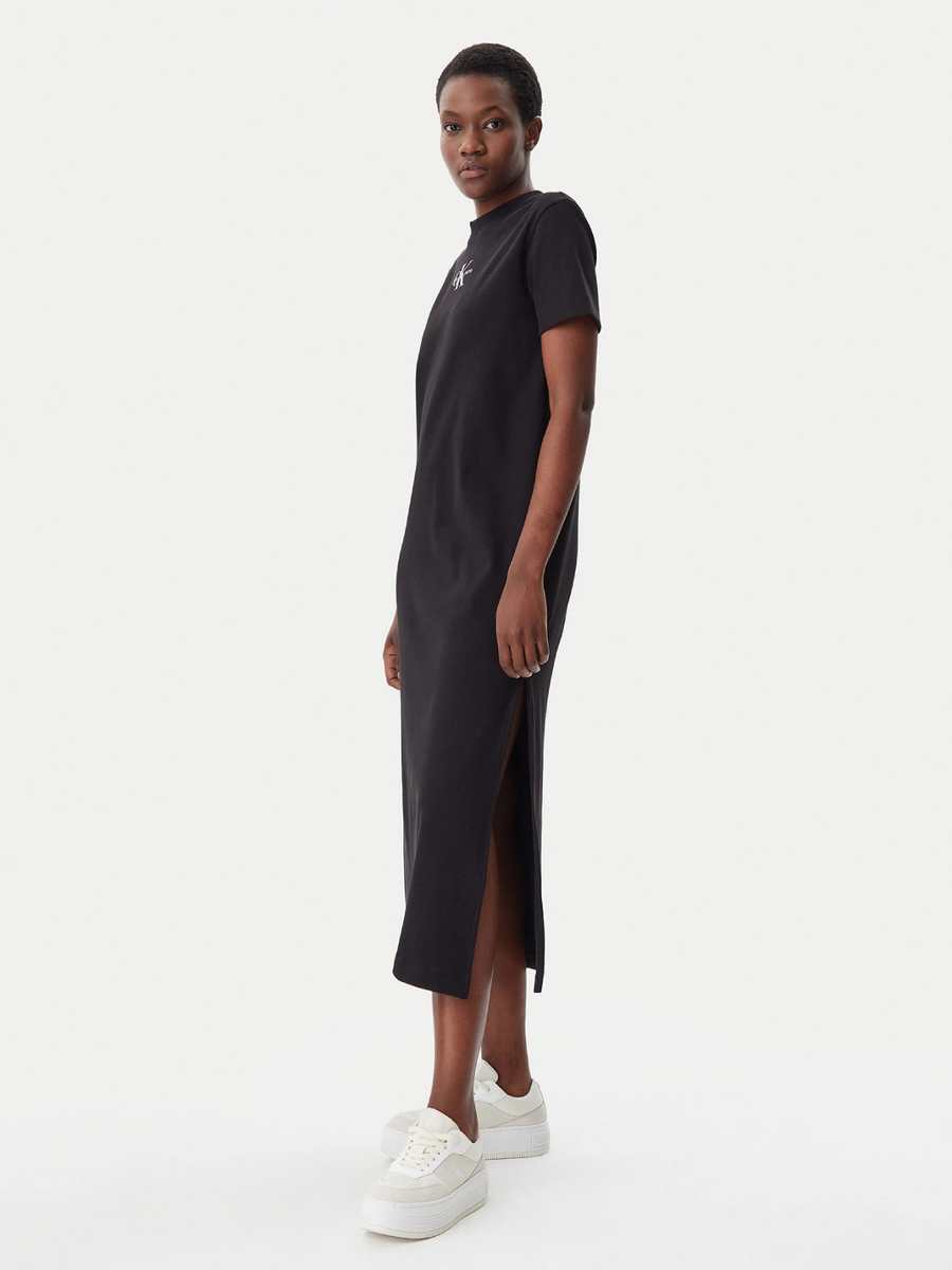 detail Calvin Klein dámské černé šaty