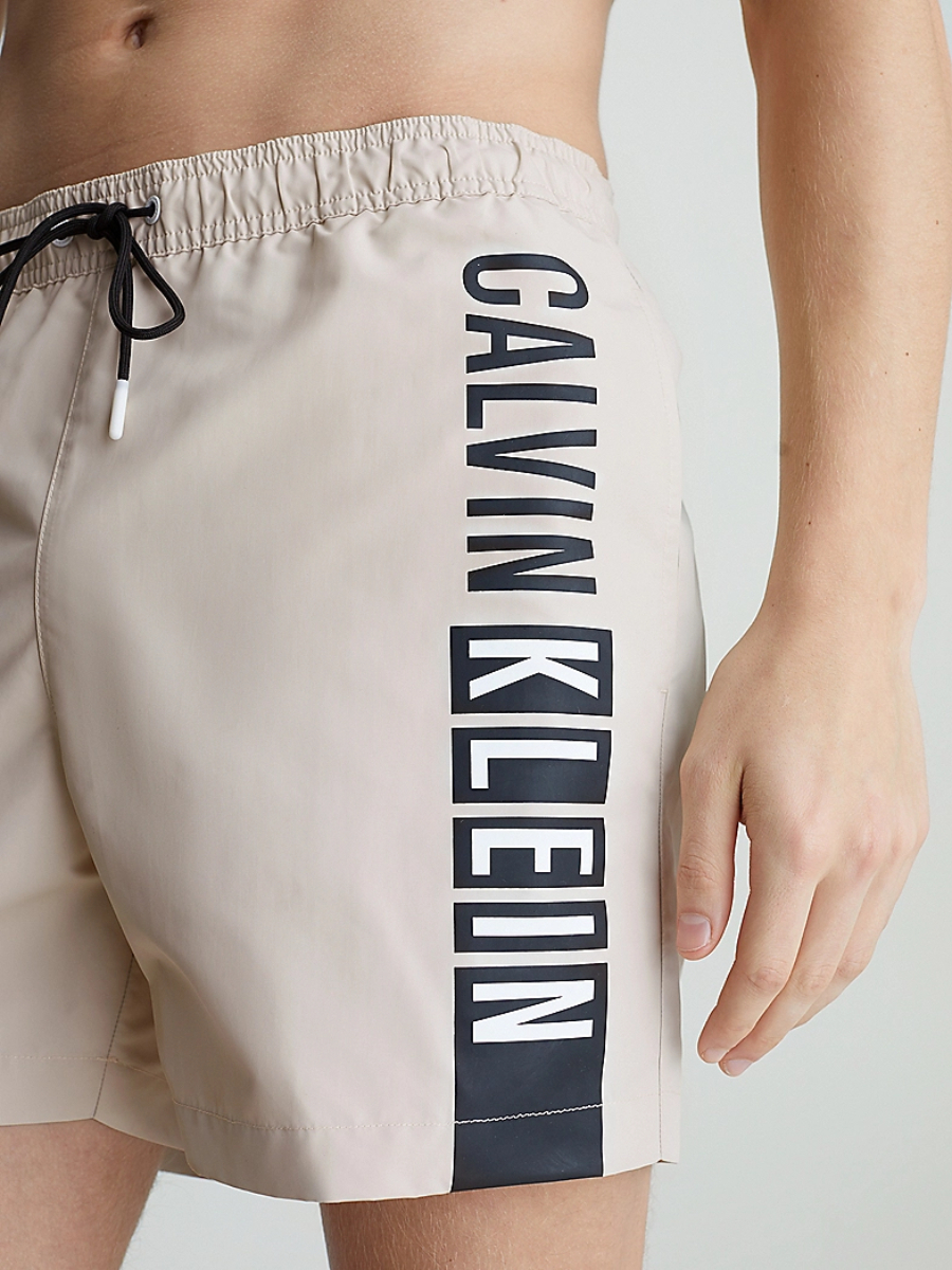 detail Calvin Klein pánské béžové plavky