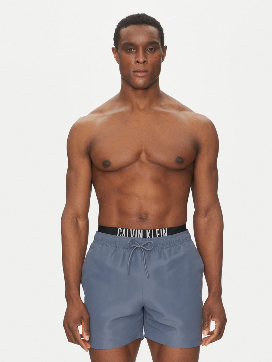 detail Calvin Klein pánské šedé plavky