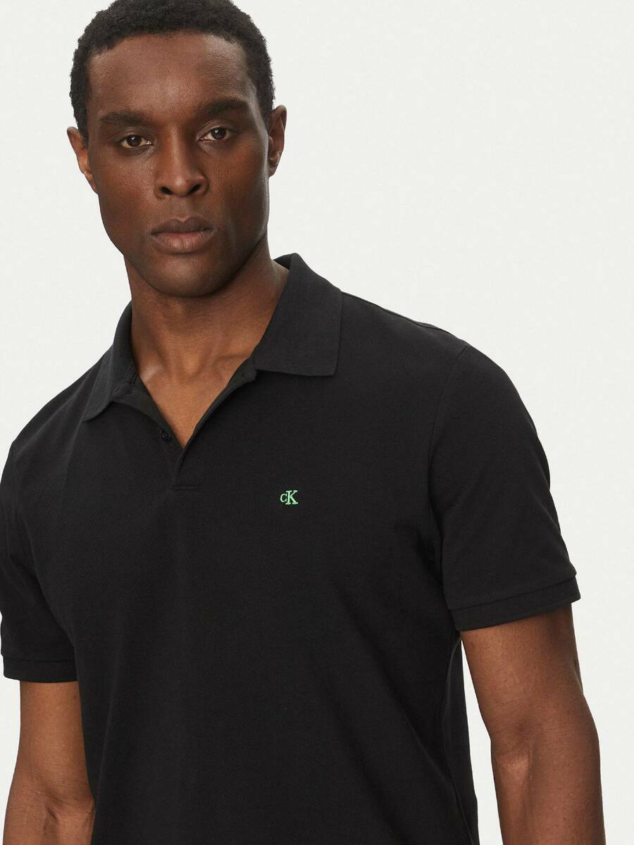 detail Calvin Klein pánské černé polo tričko
