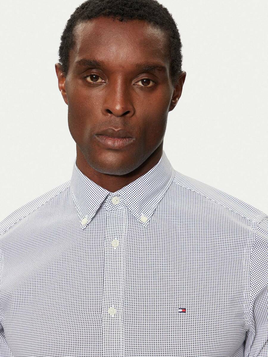 detail Tommy Hilfiger pánská košile Micro