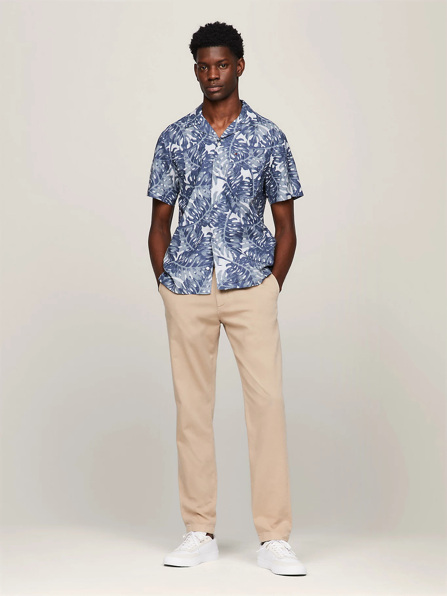 detail Tommy Hilfiger pánská lněná košile s krátkým rukávem
