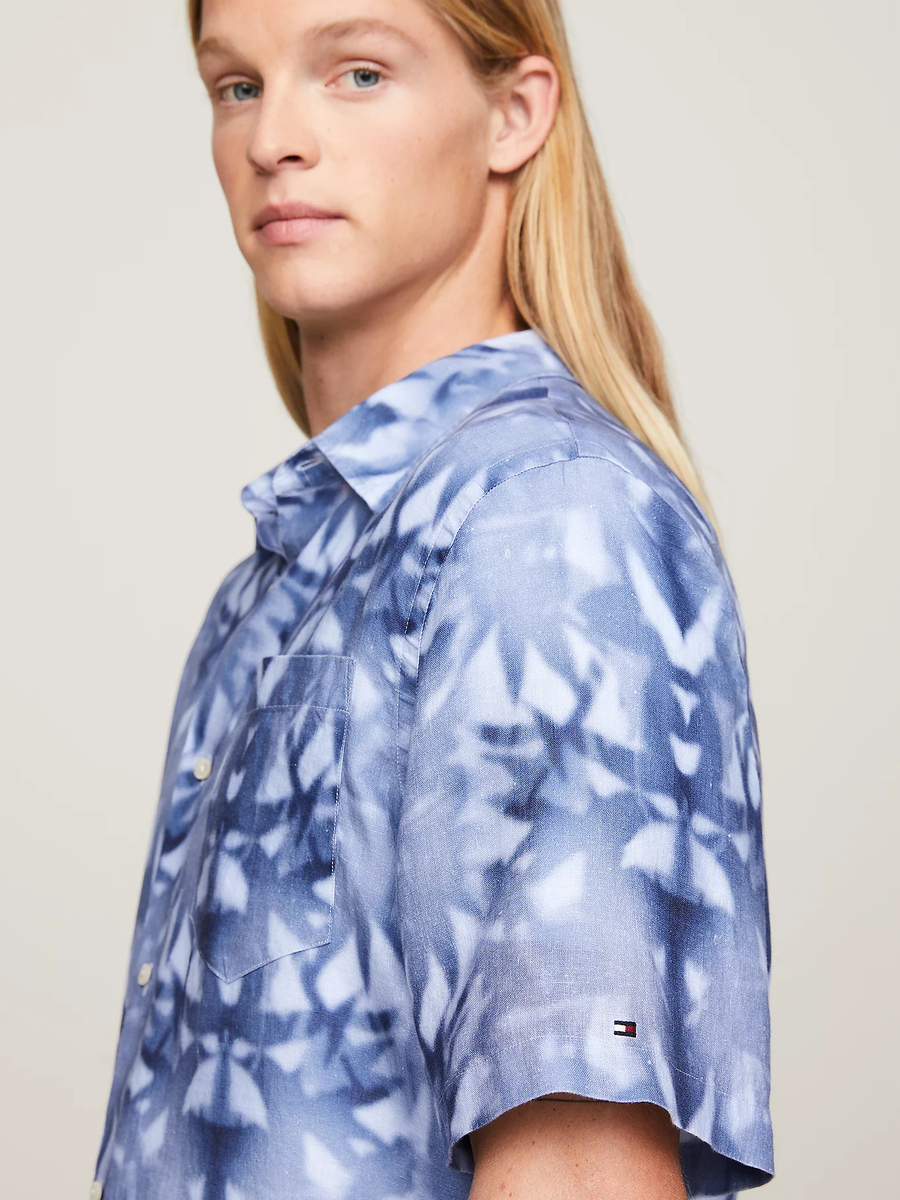 detail Tommy Hilfiger pánská lněná košile s krátkým rukávem
