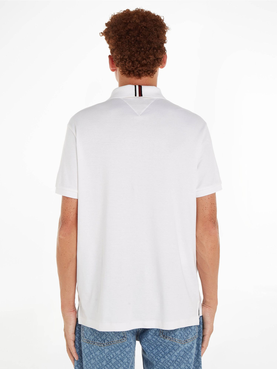detail Tommy Hilfiger pánské bílé polotričko