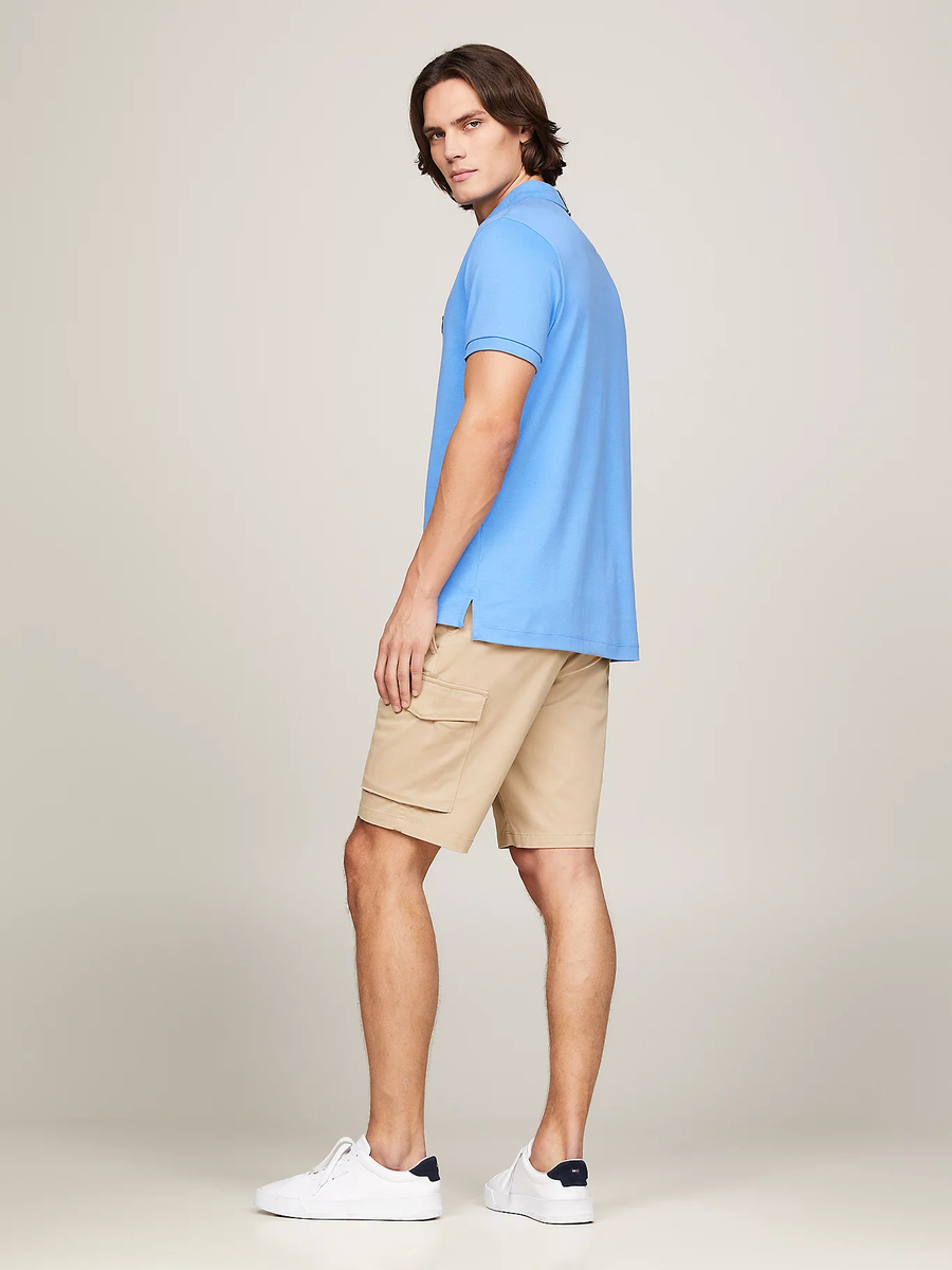 detail Tommy Hilfiger pánské modré polo tričko