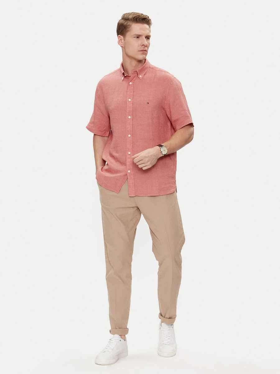 detail Tommy Hilfiger pánská lněná růžová košile
