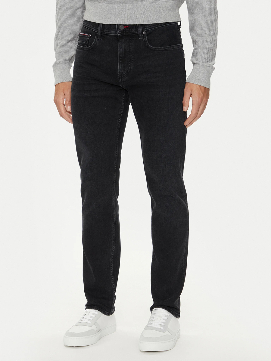 detail Tommy Hilfiger pánské černé džíny