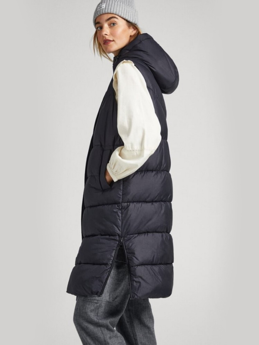 detail Pepe Jeans dámská černá dlouhá vesta