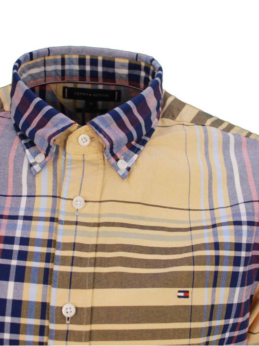 detail Tommy Hilfiger pánská kostkovaná košile