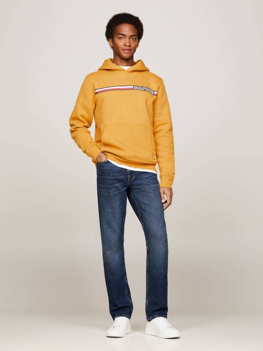 detail Tommy Hilfiger pánská hořčicová mikina