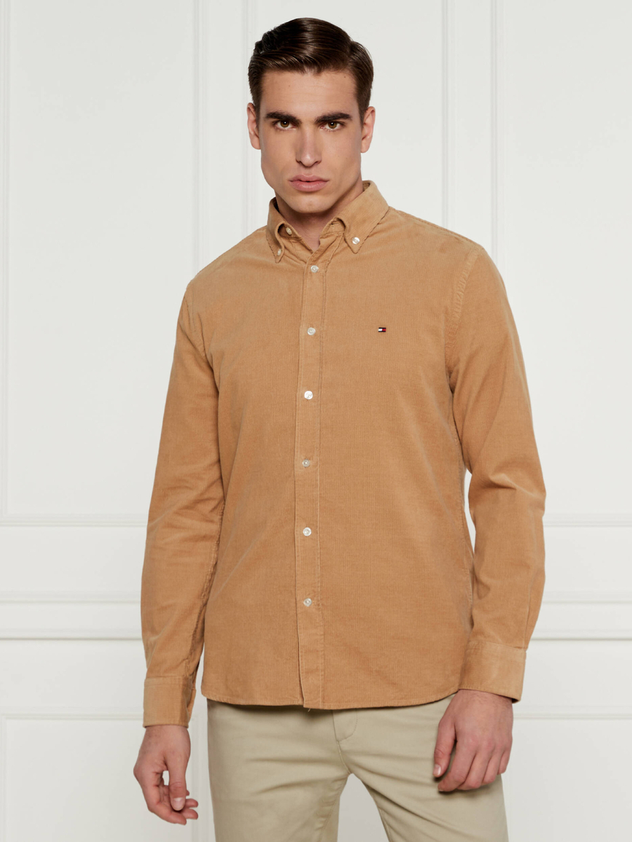 detail Tommy Hilfiger pánská hnědá košile