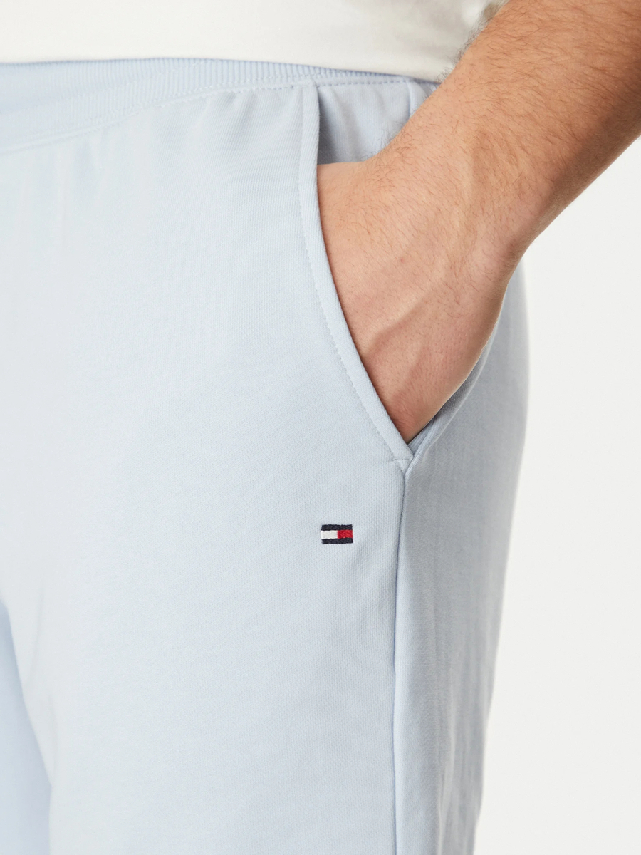 detail ESSENTIAL TERRY SWEATSHORT