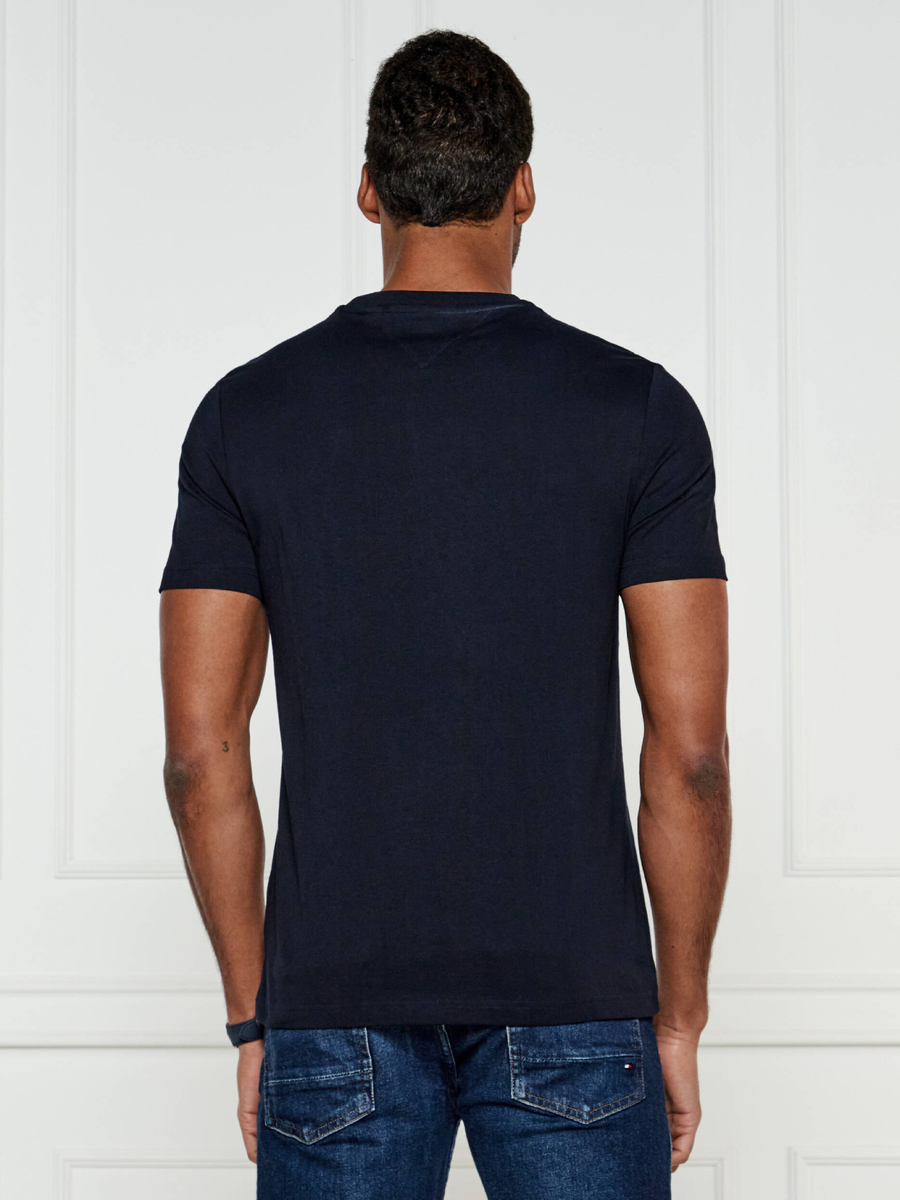 detail Tommy Hilfiger pánské tmavě modré tričko
