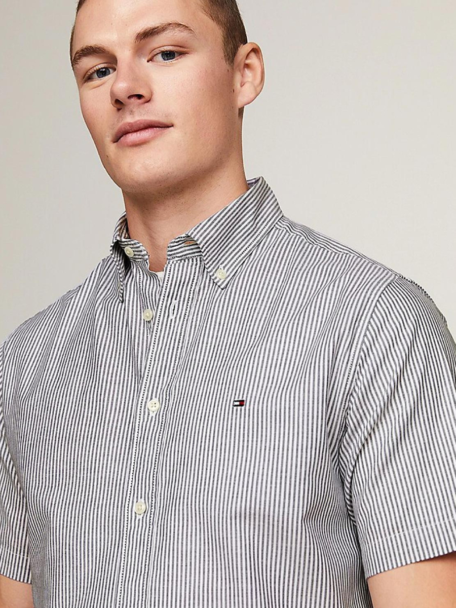 detail Tommy Hilfiger pánská pruhovaná košile