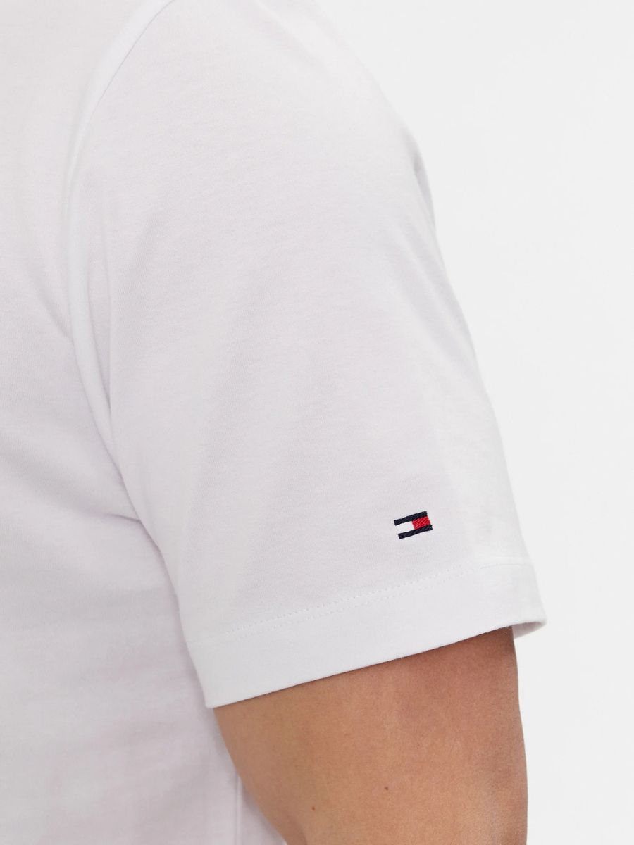 detail Tommy Hilfiger pánské bílé tričko