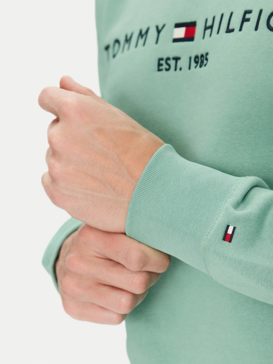 detail Tommy Hilfiger pánská zelená mikina Logo