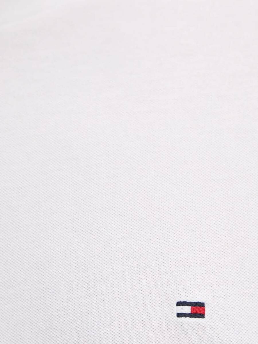 detail Tommy Hilfiger pánské bílé tričko Global