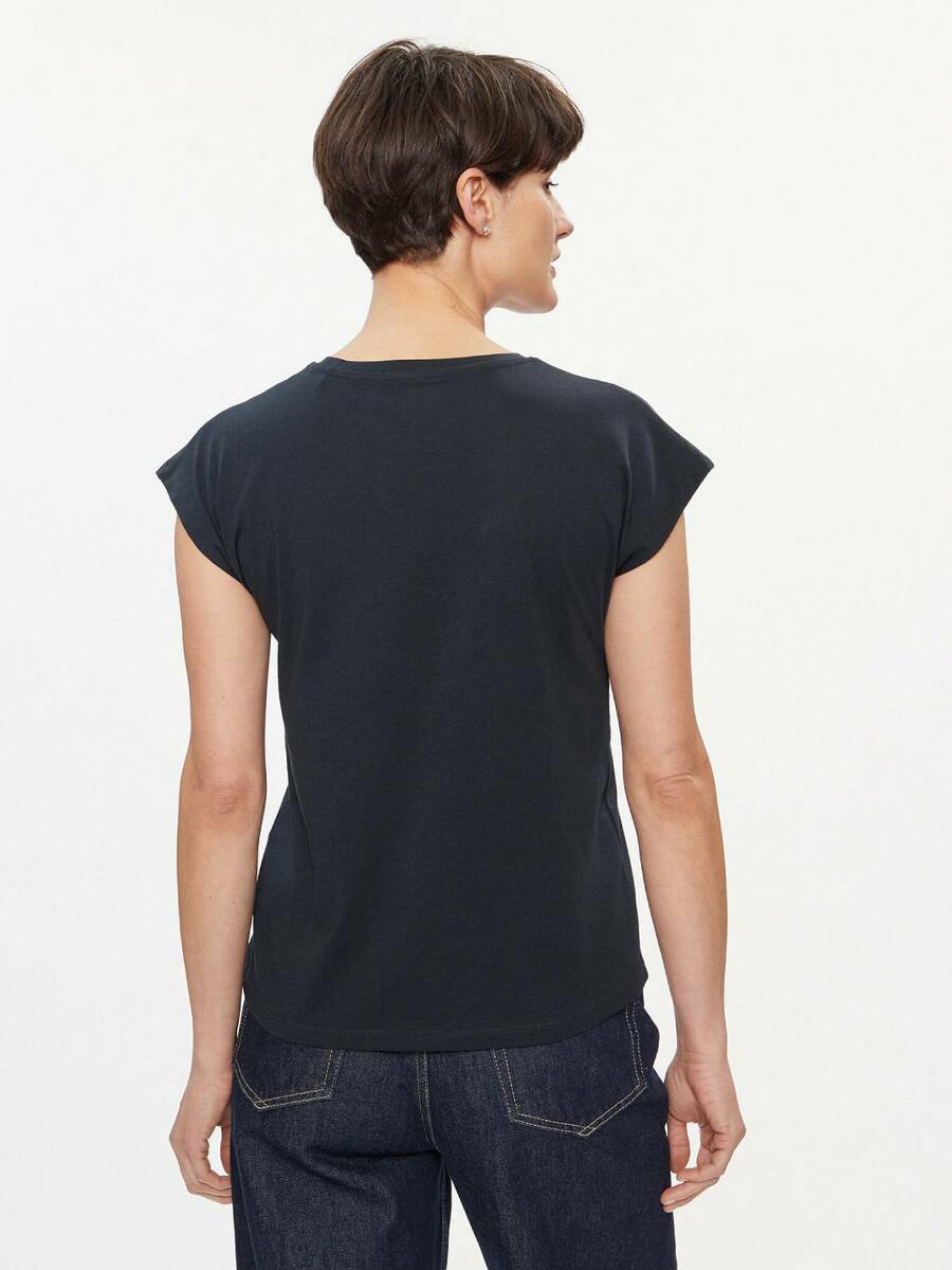 detail Pepe Jeans dámské tmavě modré tričko