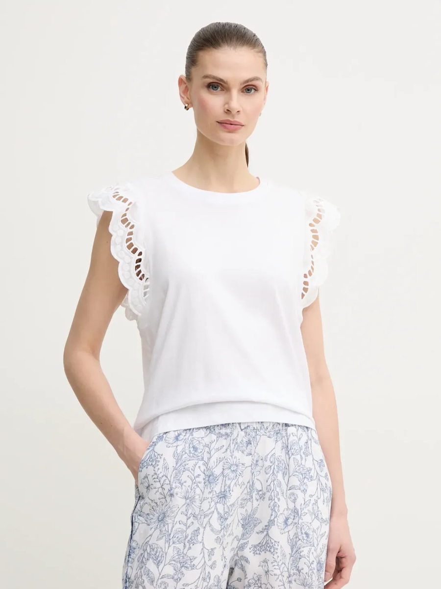 detail Pepe Jeans dámské bílé tričko