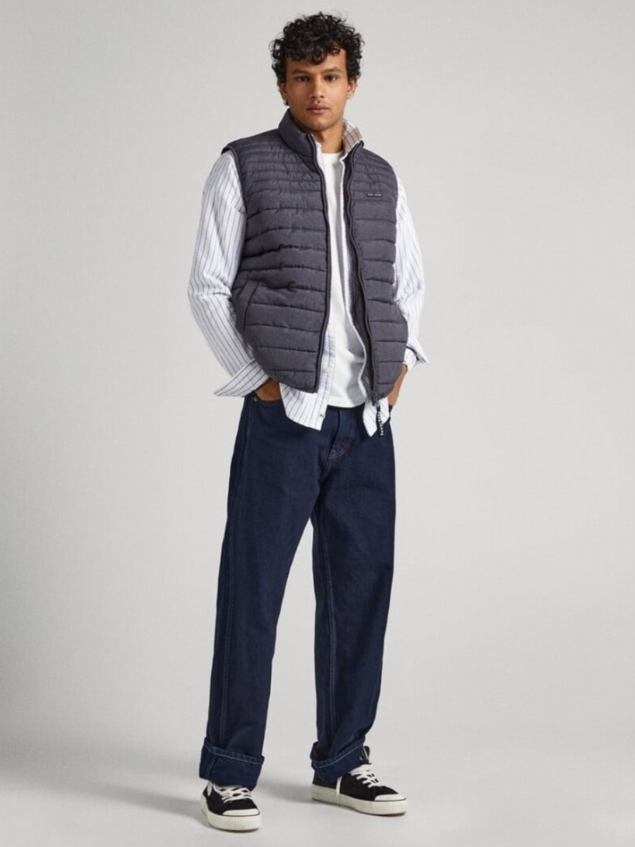 detail Pepe Jeans pánská oboustranná šedá vesta