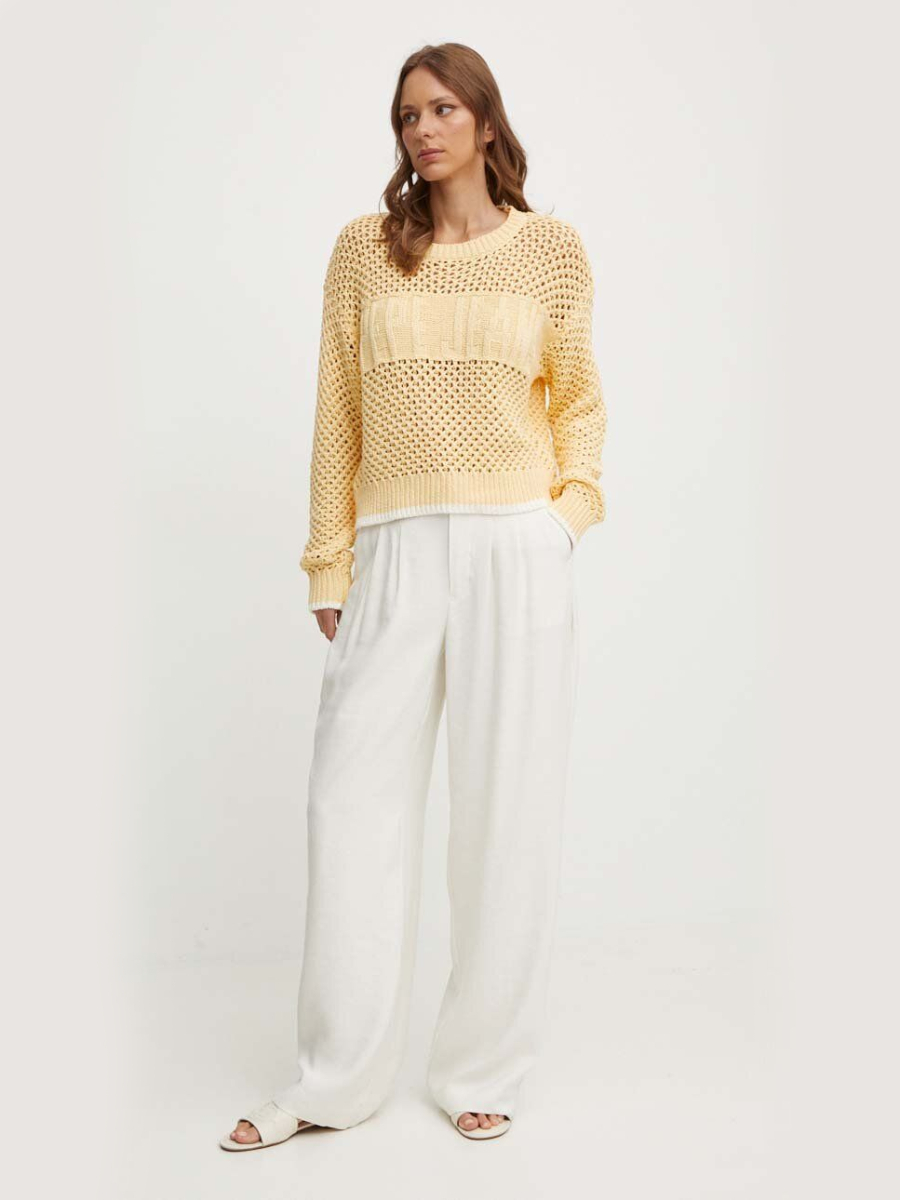 detail Pepe Jeans dámský žlutý svetr ISABELLA