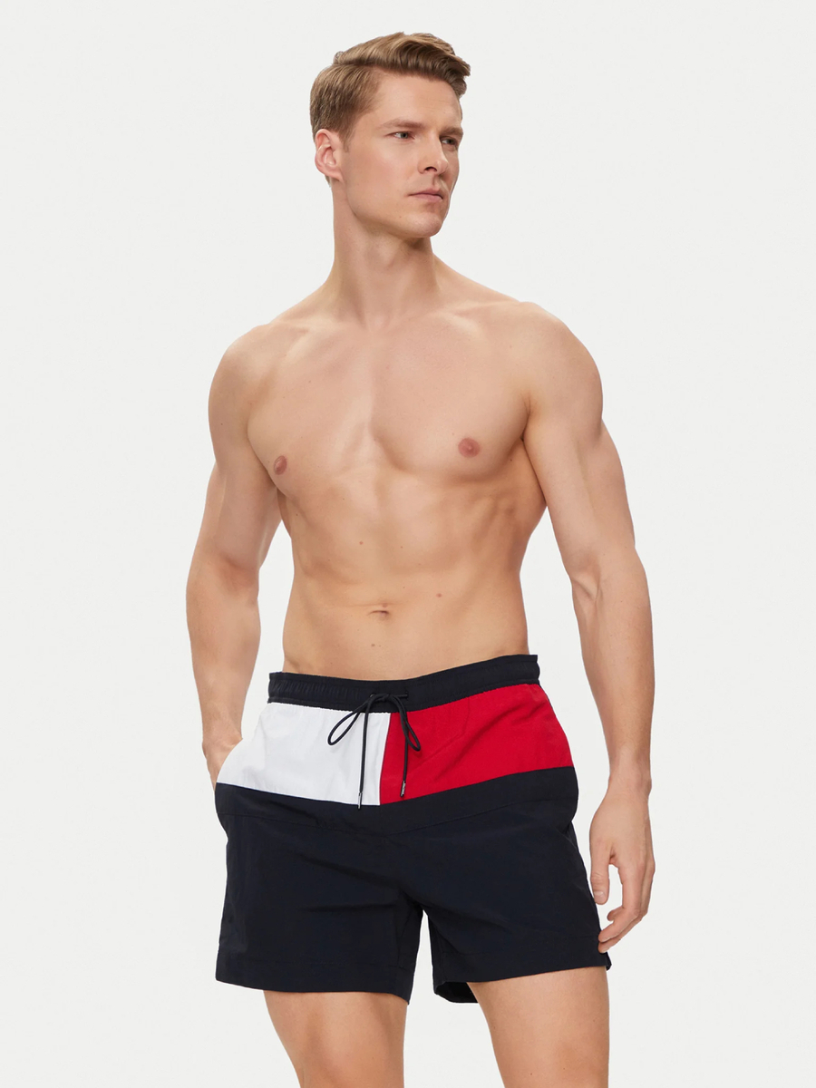 detail Tommy Hilfiger pánské tmavě modré plavky