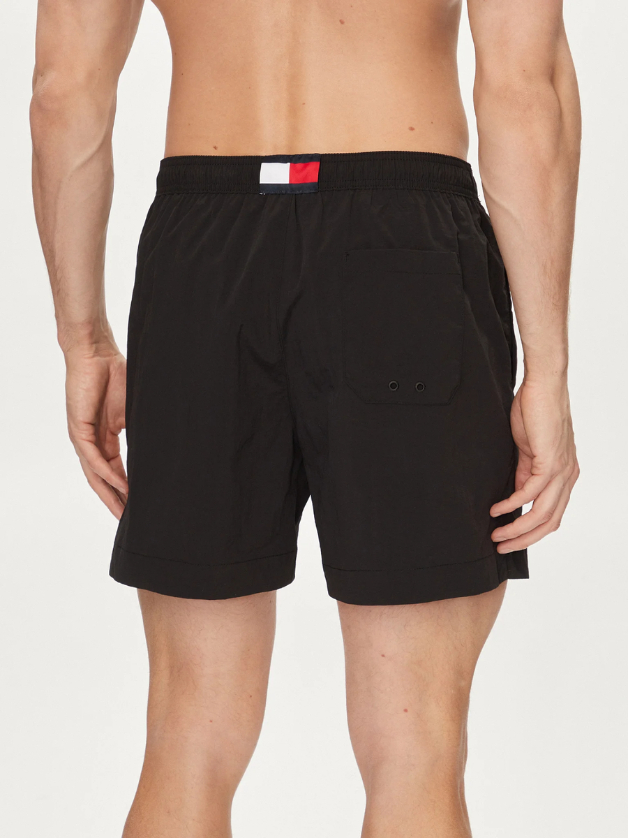 detail Tommy Hilfiger pánské černé plavky