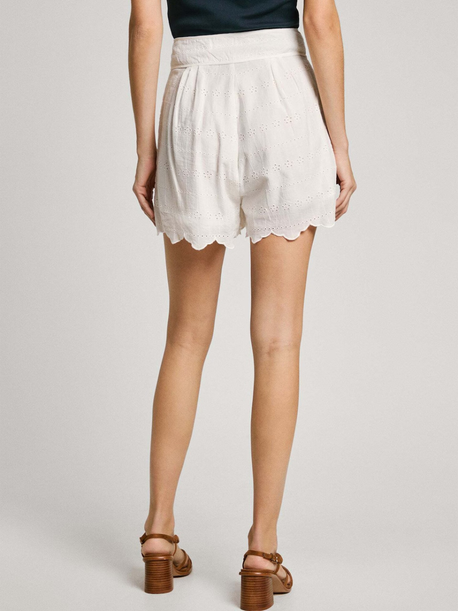 detail Pepe Jeans dámské bílé kraťase