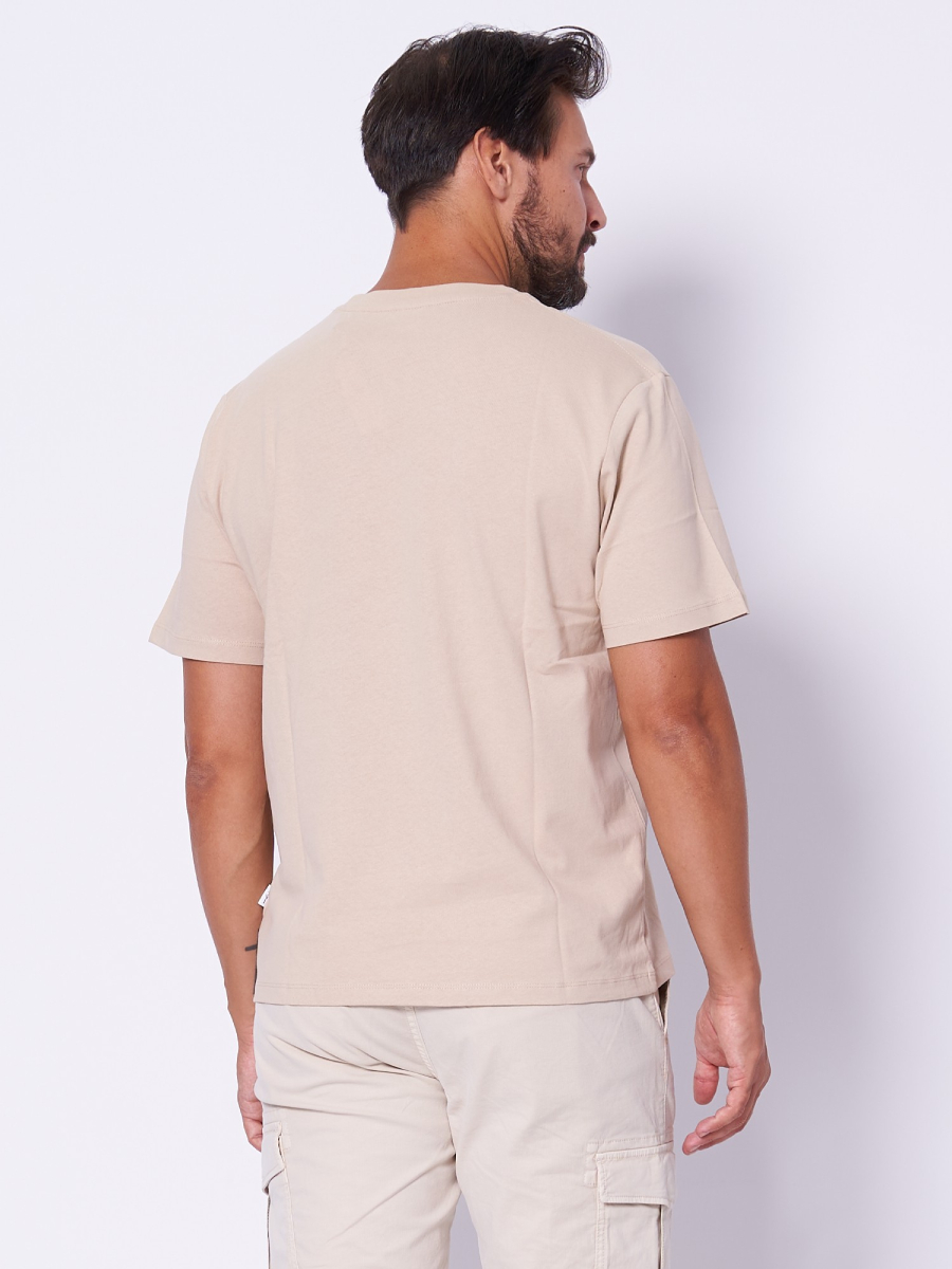 detail Pepe Jeans pánské béžové tričko