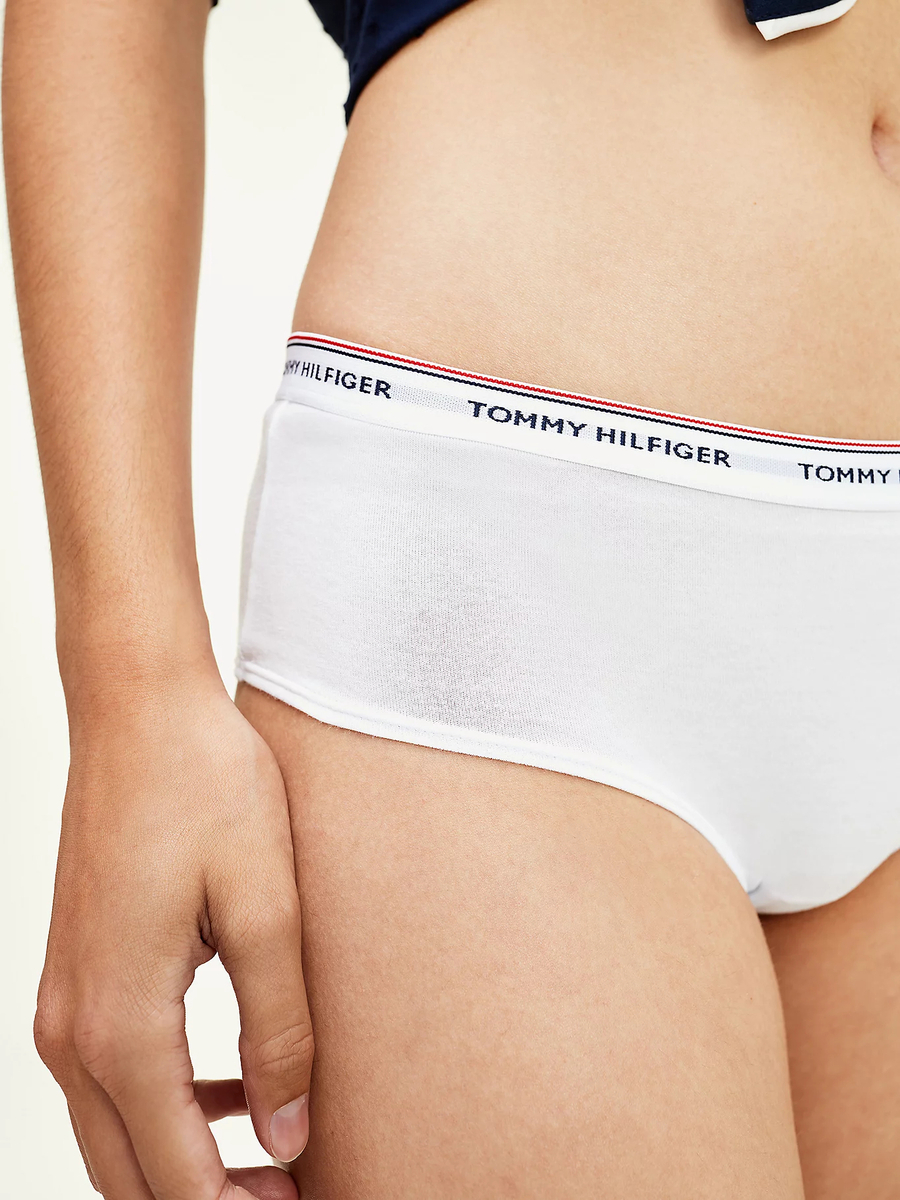 detail Tommy Hilfiger dámské bílé kalhotky 3 pack Essentials