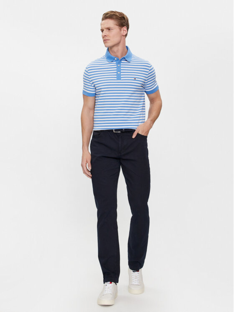 detail Tommy Hilfiger pánské modré pruhované polo tričko