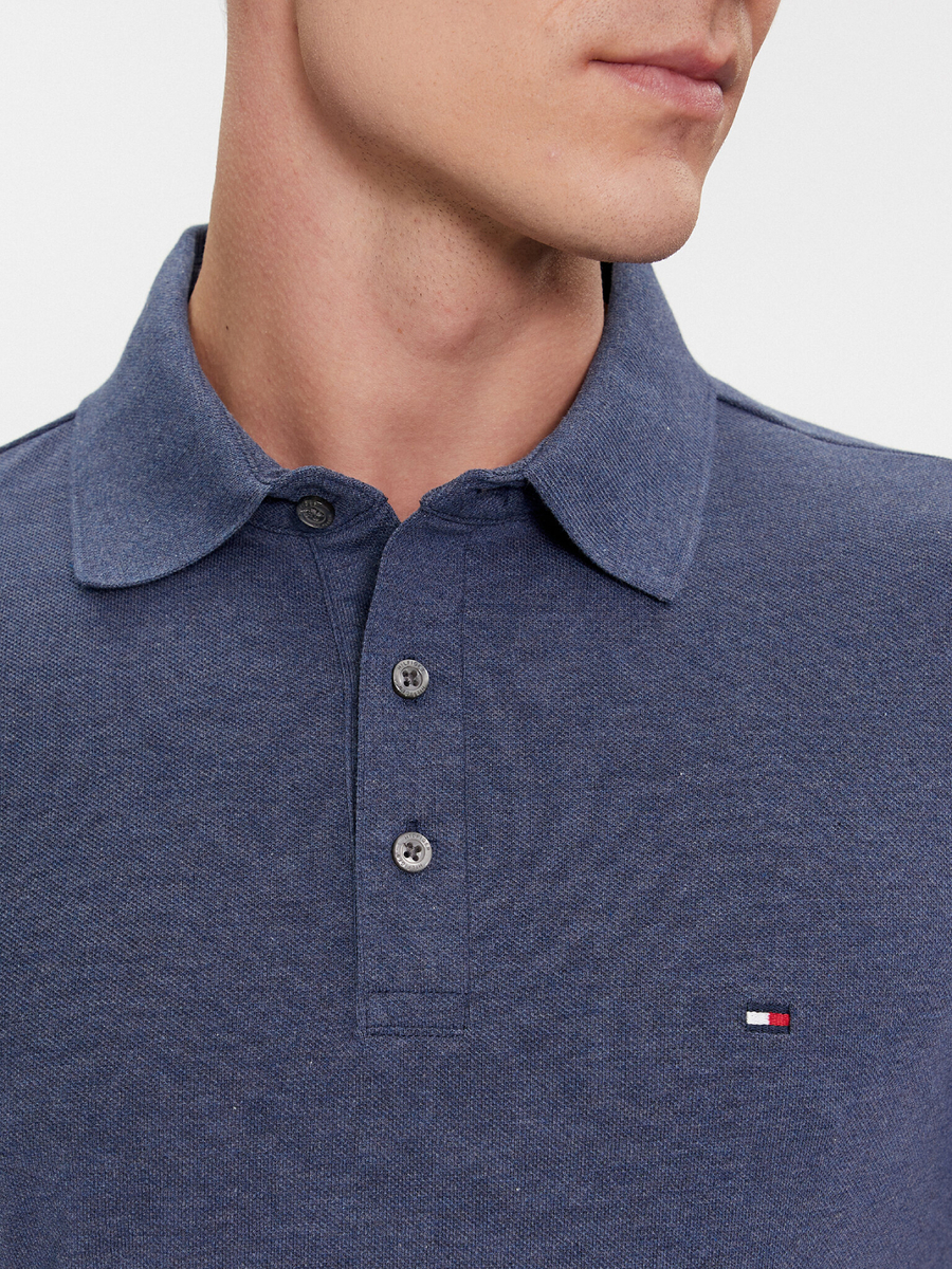 detail Tommy Hilfiger pánské modré polo tričko