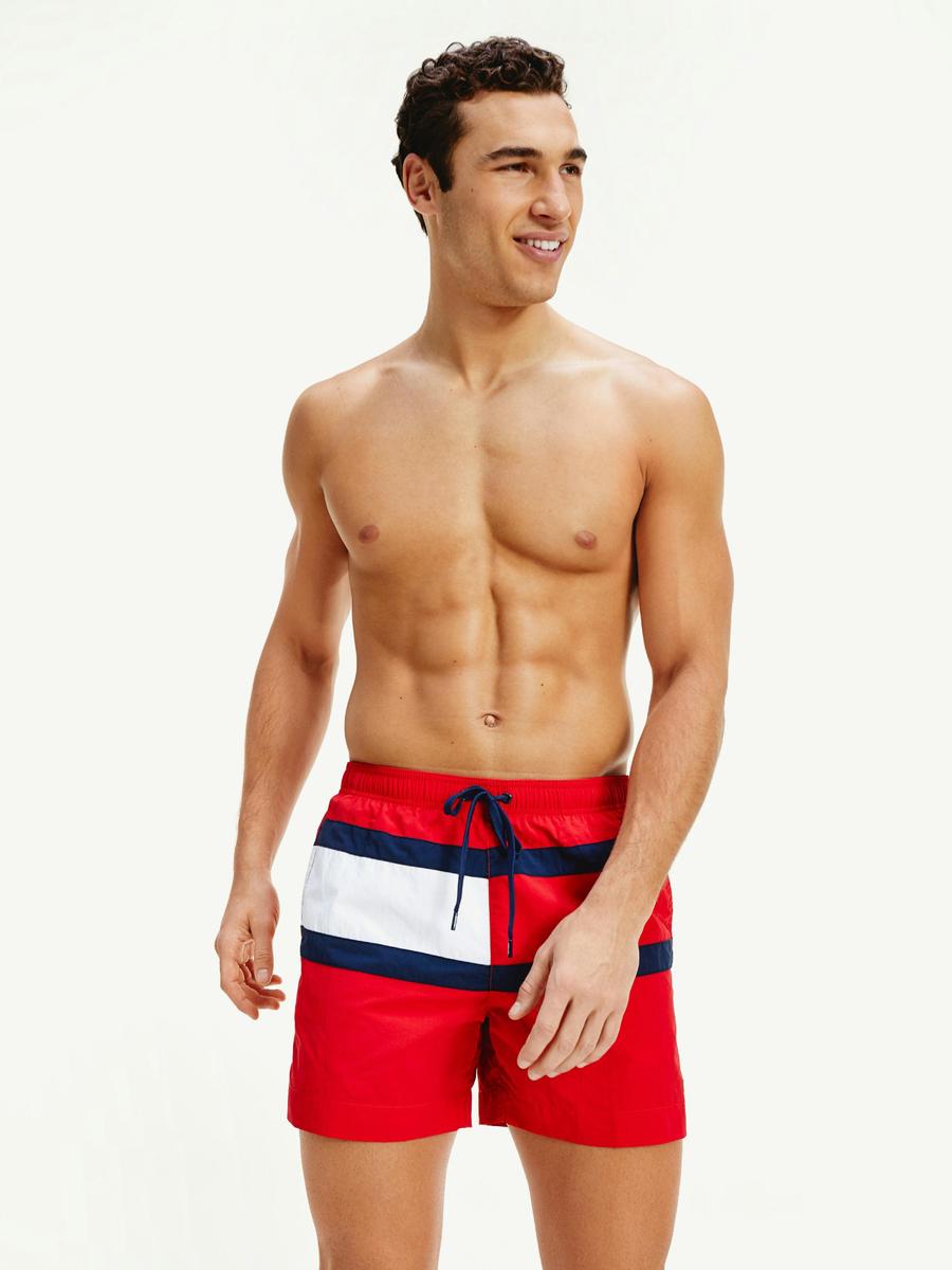 detail Tommy Hilfiger pánské červené plavky