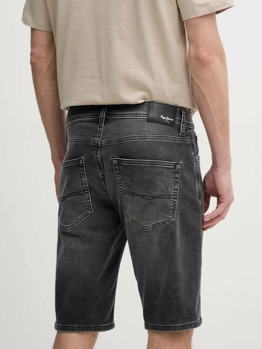 detail Pepe Jeans pánské šedé kraťasy