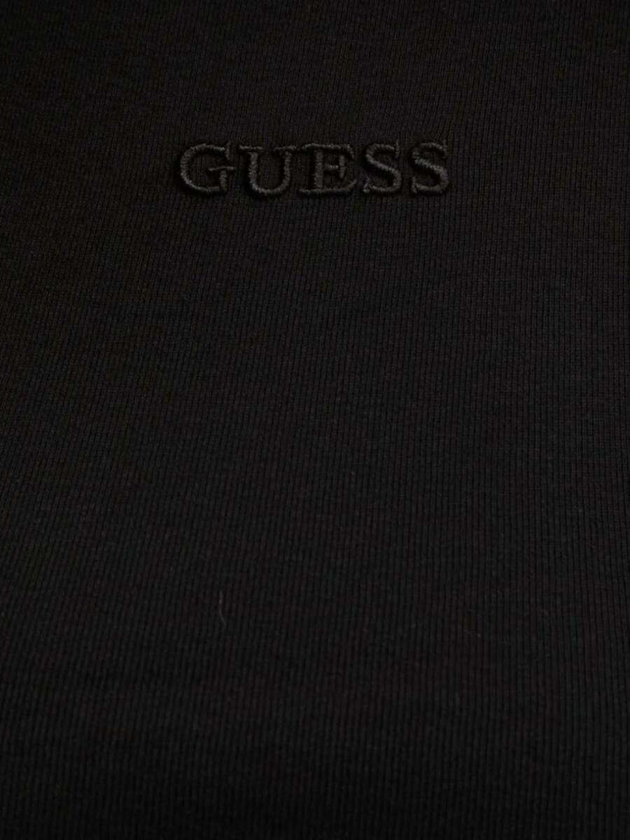 detail Guess dámský černý top