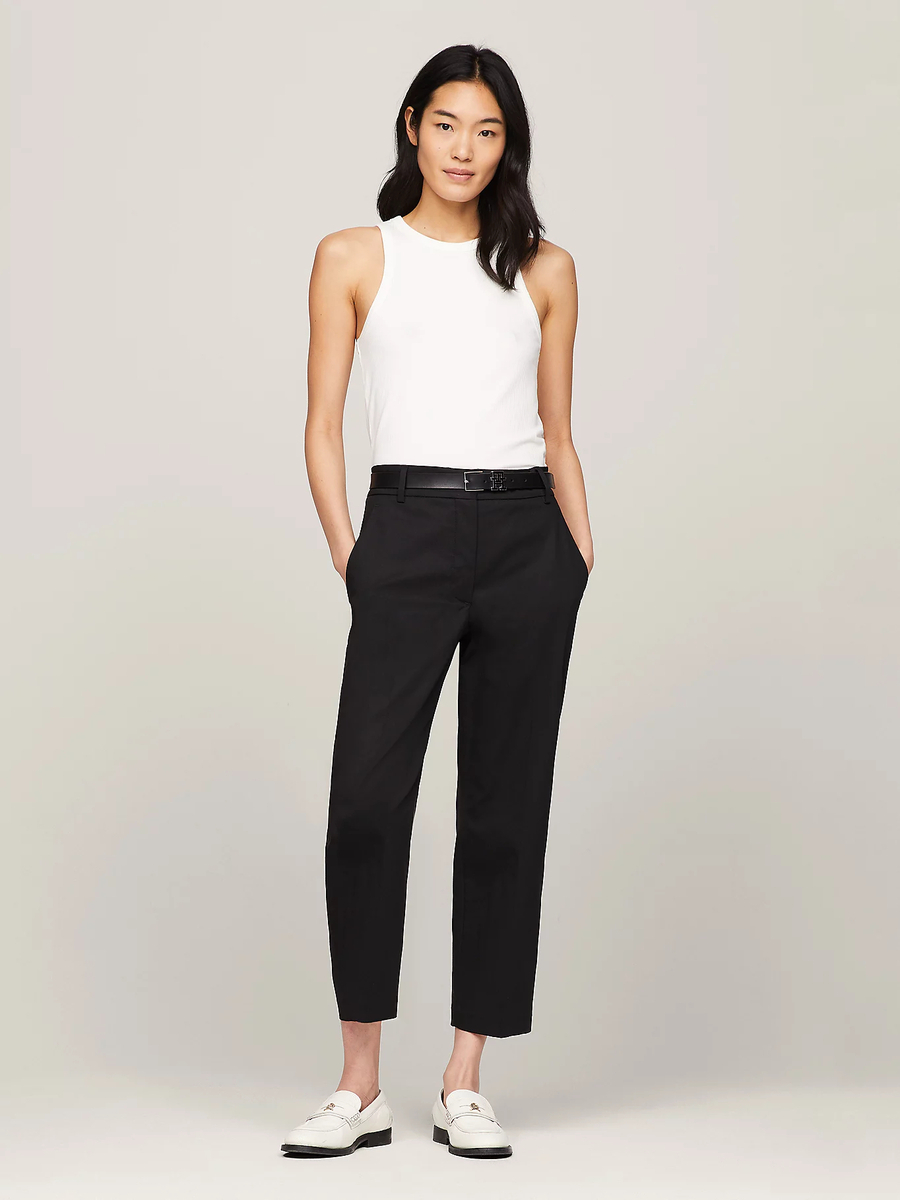 detail Tommy Hilfiger dámské bílé tílko