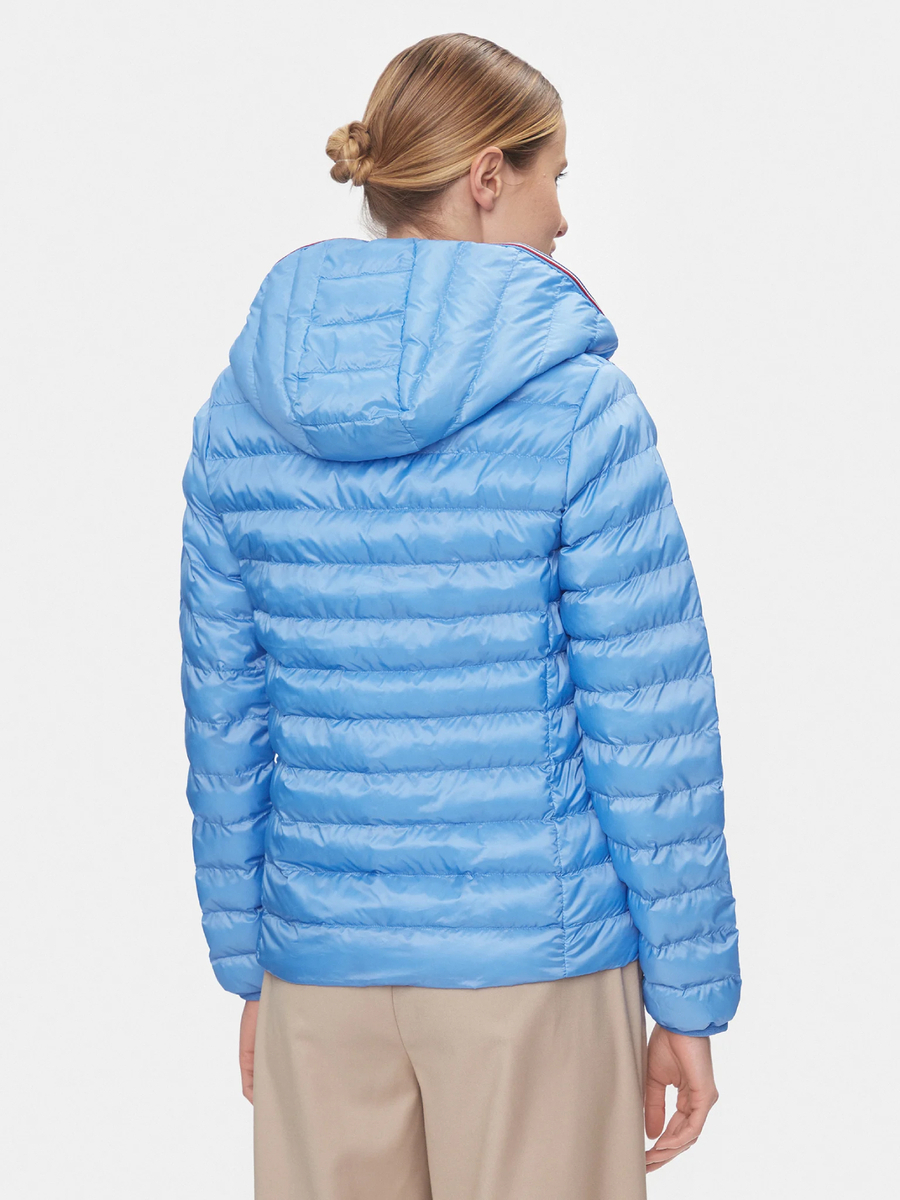 detail Tommy Hilfiger dámská modrá bunda