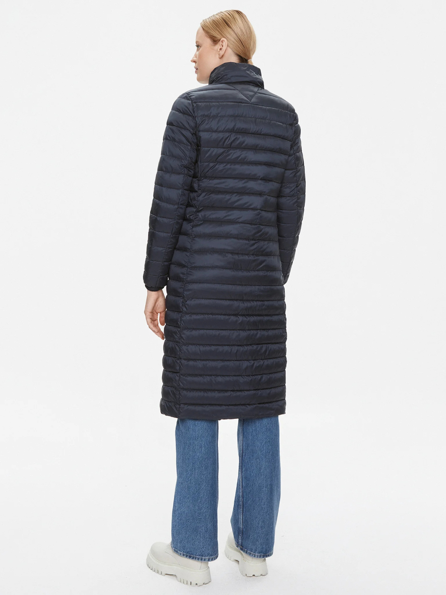 detail Tommy Hilfiger dámská tmavě modrá bunda