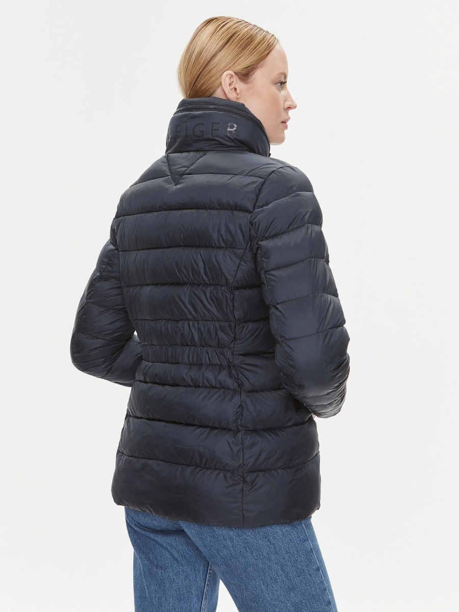 detail Tommy Hilfiger dámská tmavě modrá prošívaná bunda