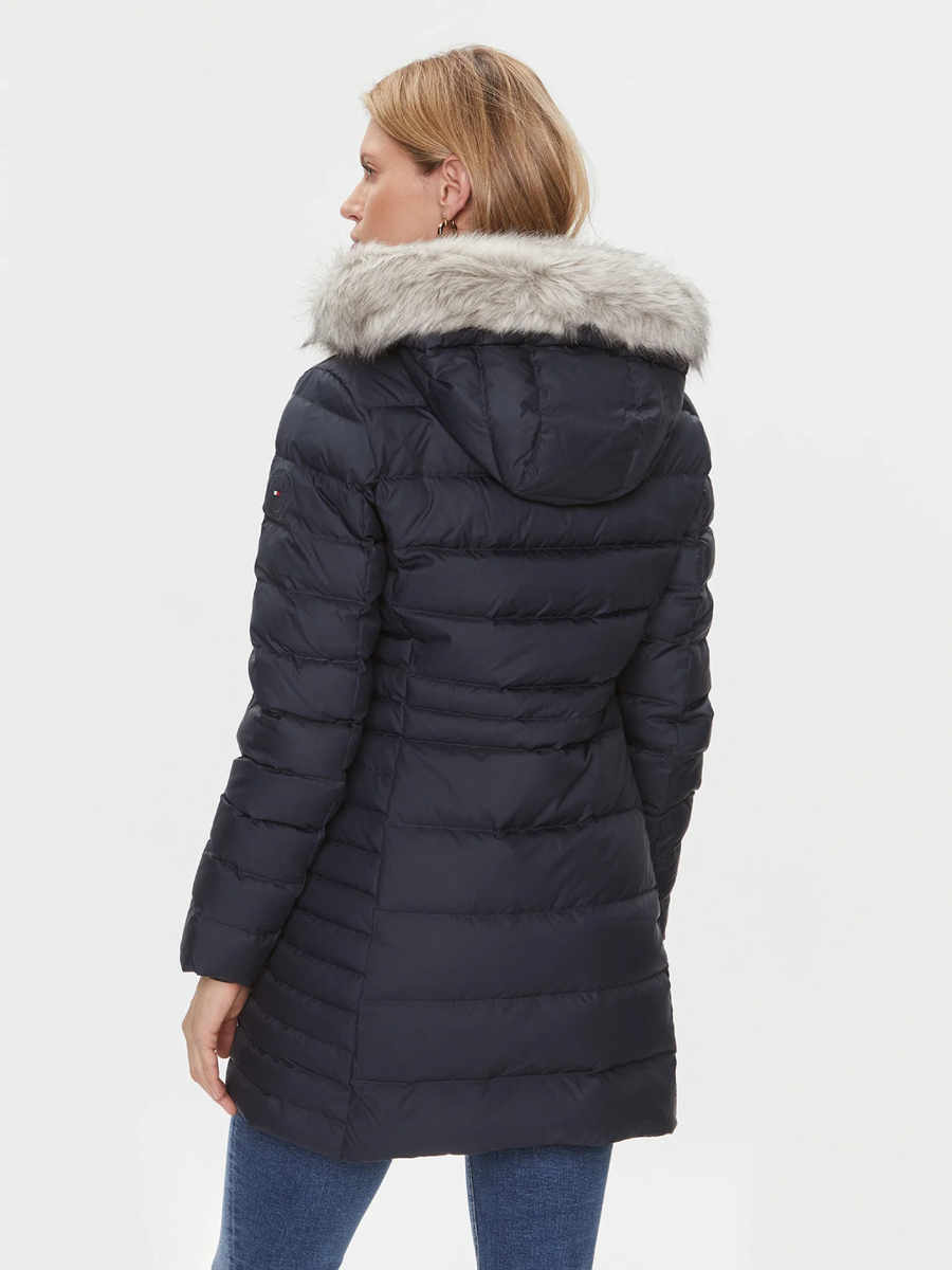 detail Tommy Hilfiger dámská tmavě modrá bunda