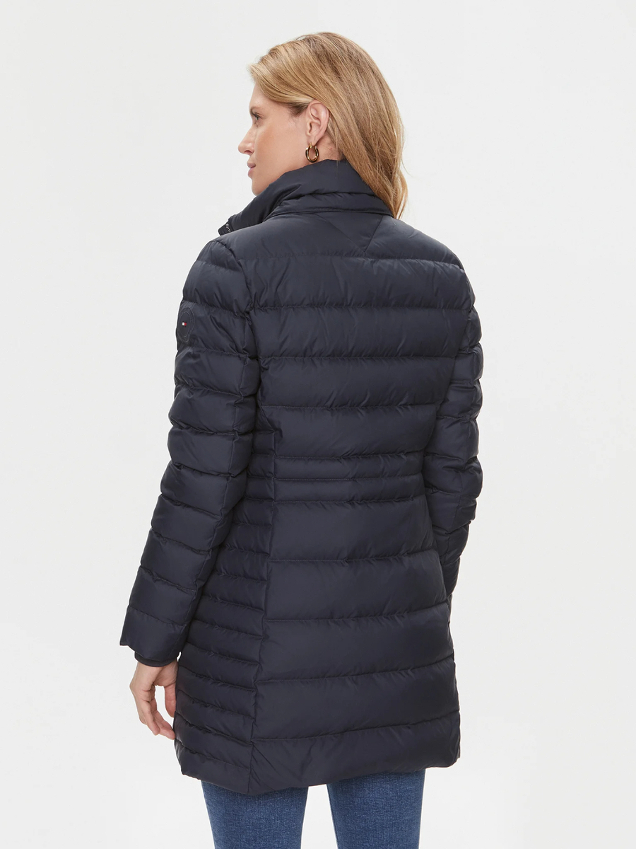 detail Tommy Hilfiger dámská tmavě modrá bunda