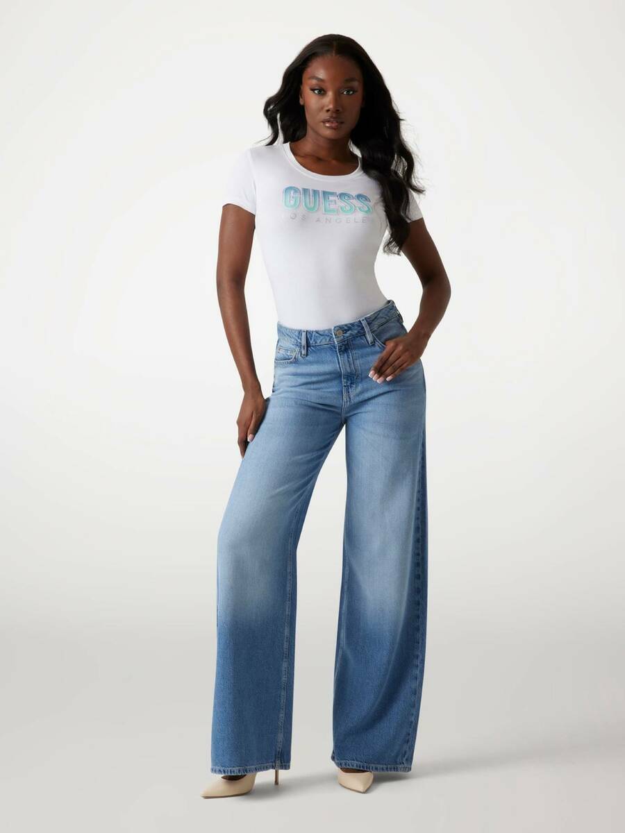 detail Guess dámské bílé tričko